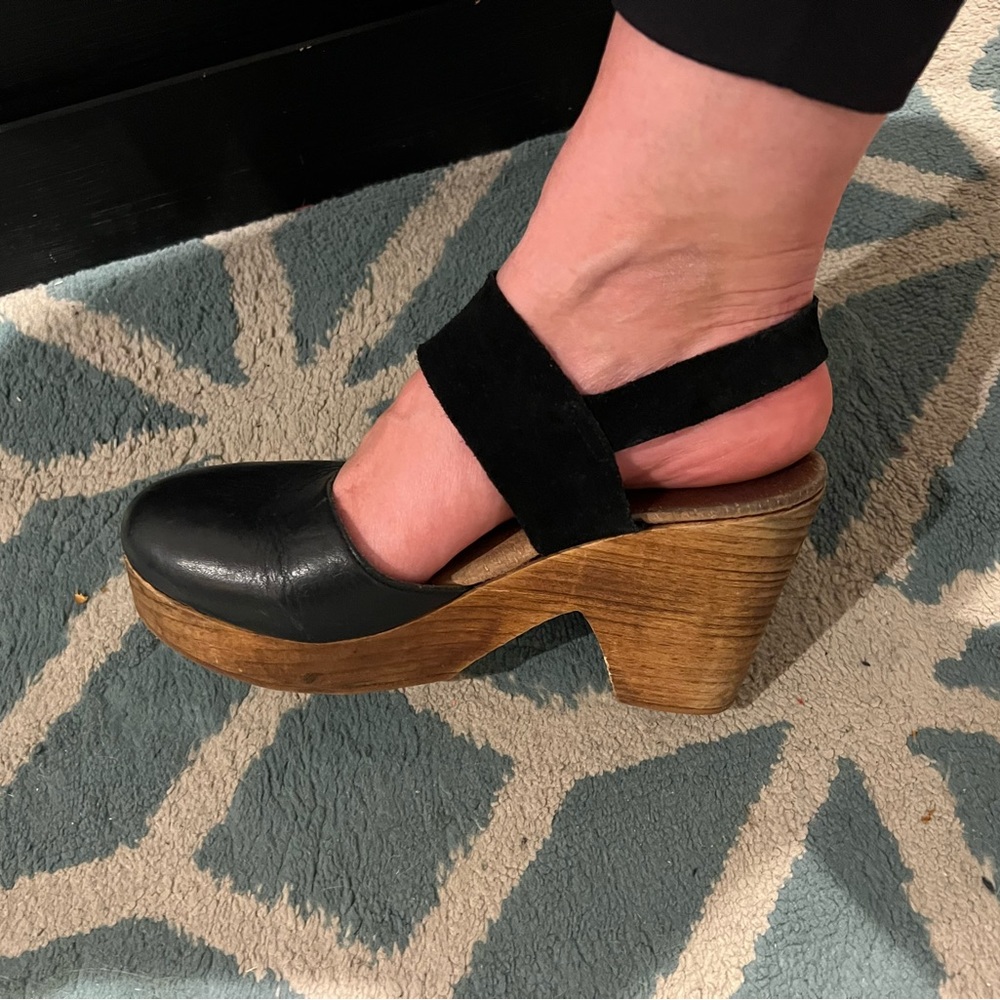 Free People • Black Leather Ankle Tie Wooden Platform Belmont Clogs